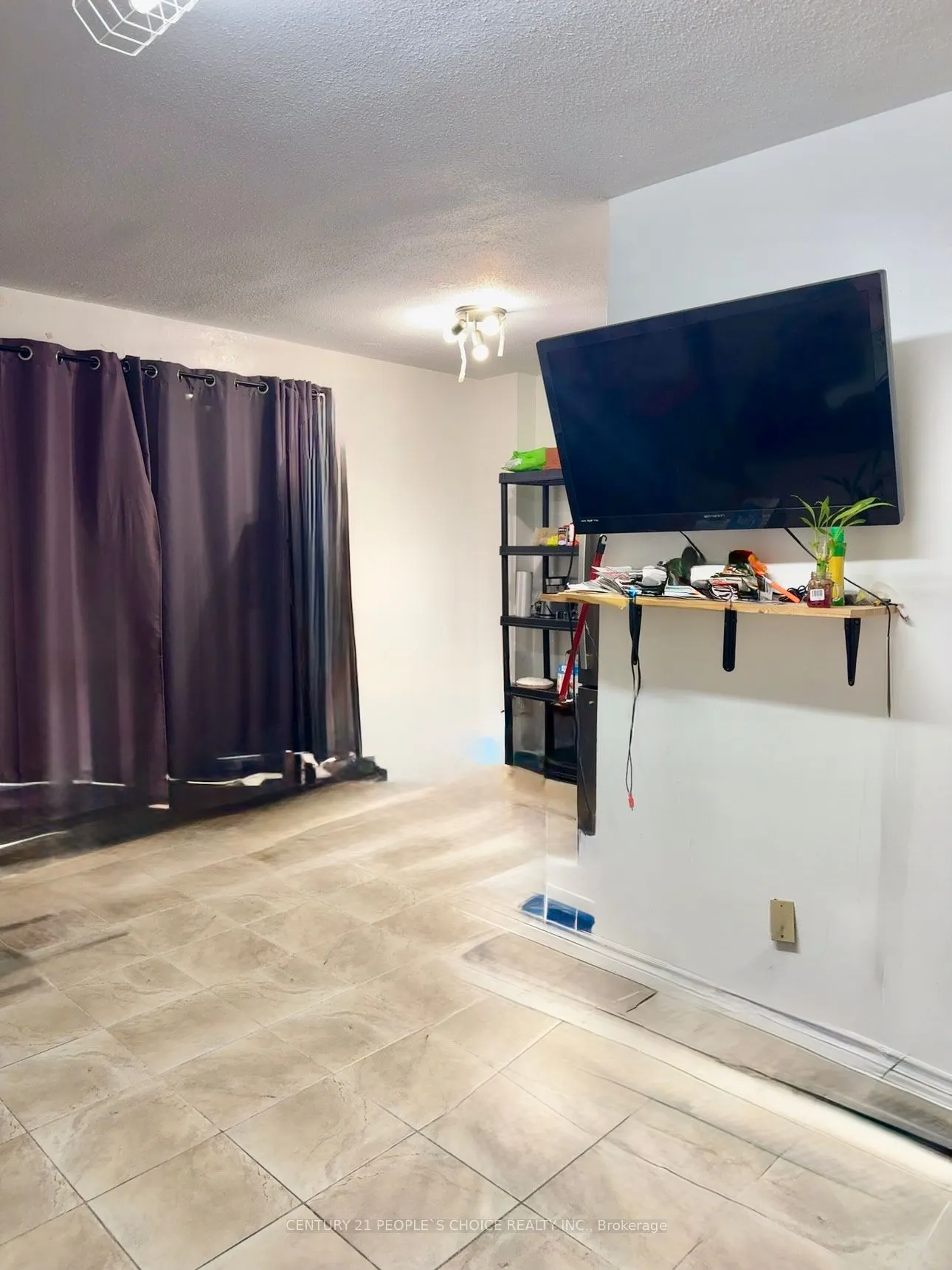 10 Eddystone Avenue #116