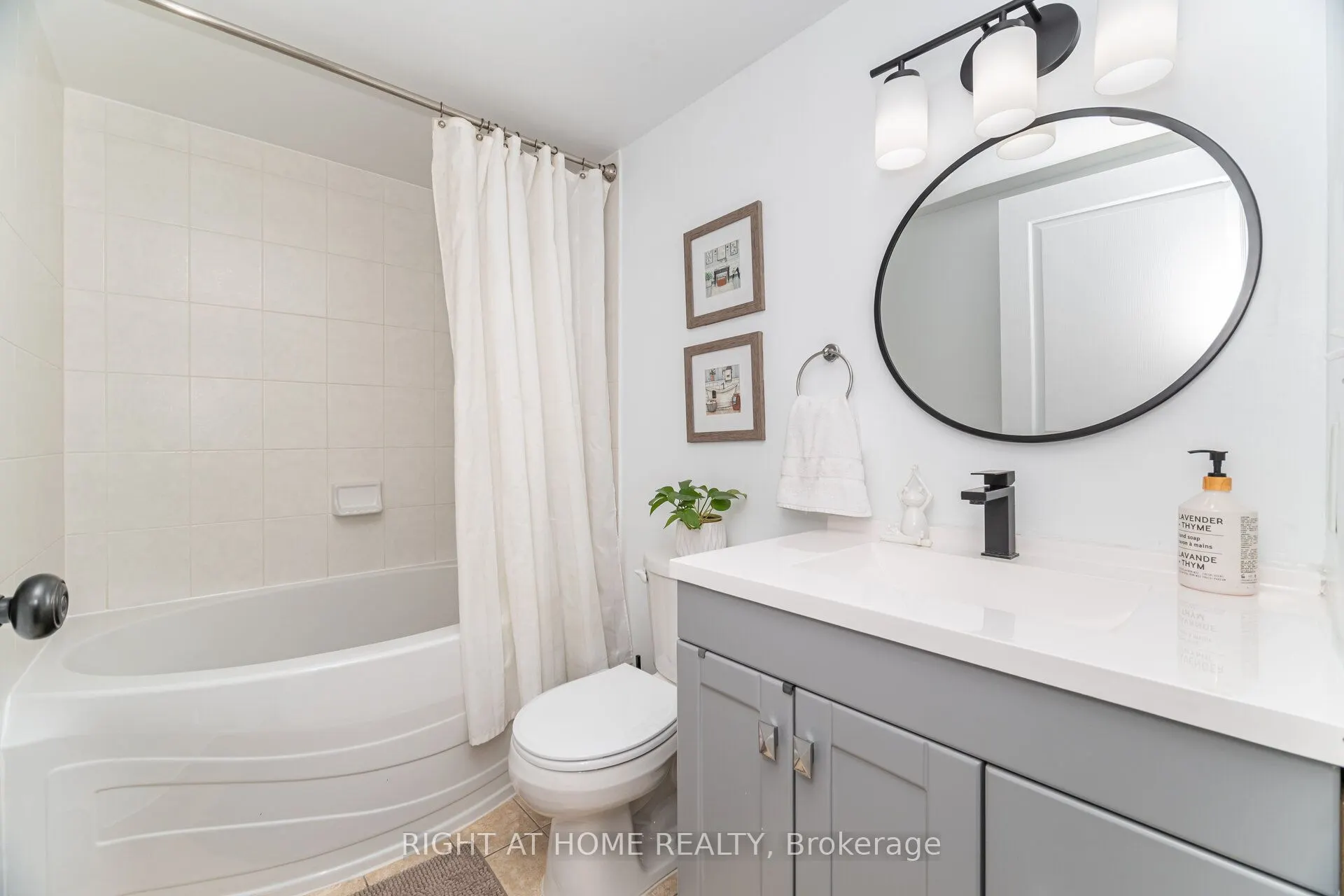 2545 Erin Centre Boulevard #1211