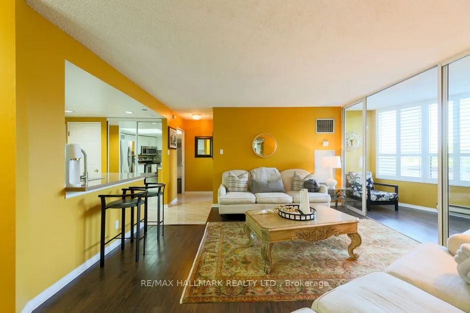 6 Humberline Drive #218