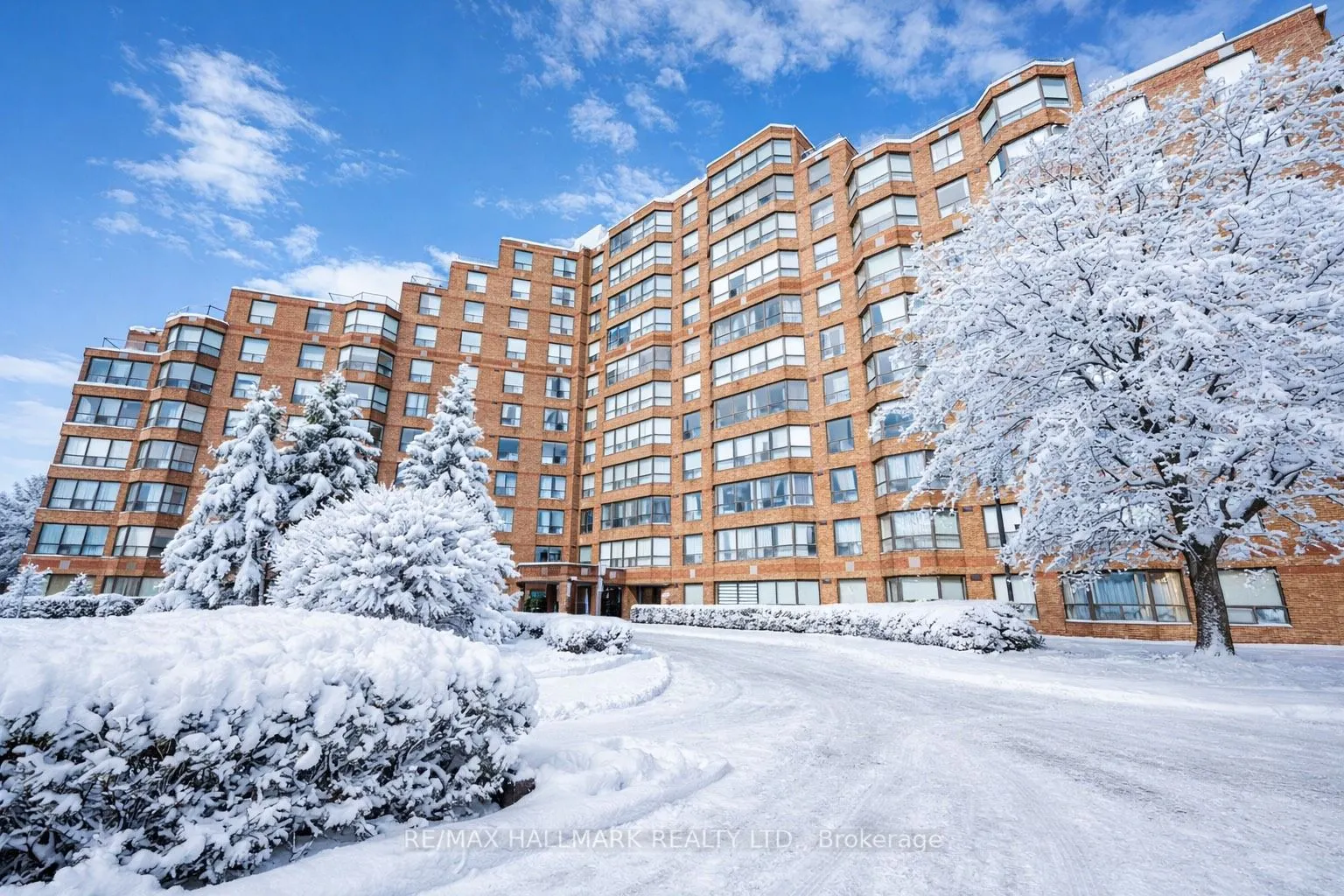 6 Humberline Drive #218