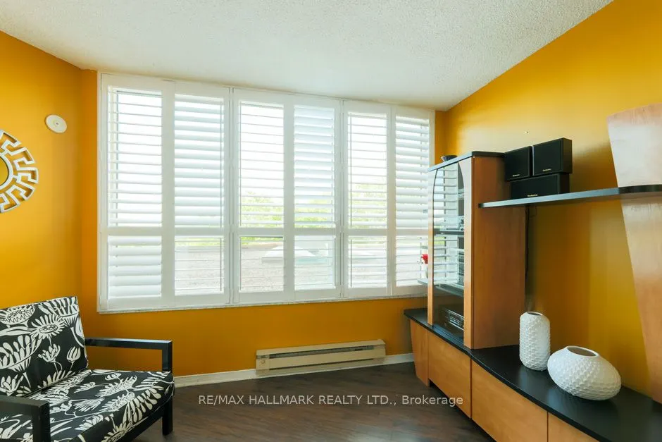 6 Humberline Drive #218