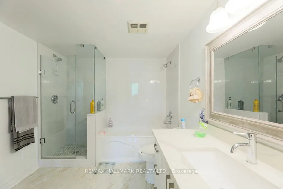 6 Humberline Drive #218