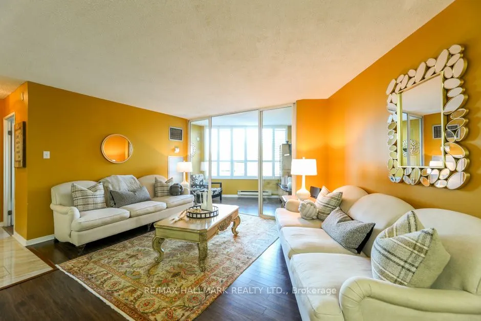 6 Humberline Drive #218