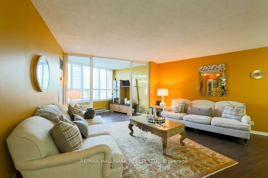6 Humberline Drive #218