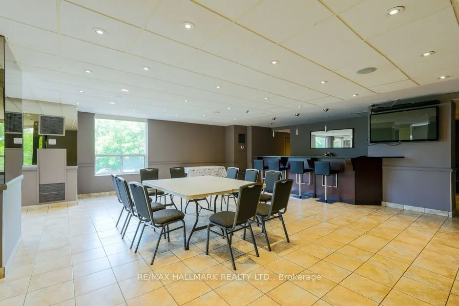 6 Humberline Drive #218