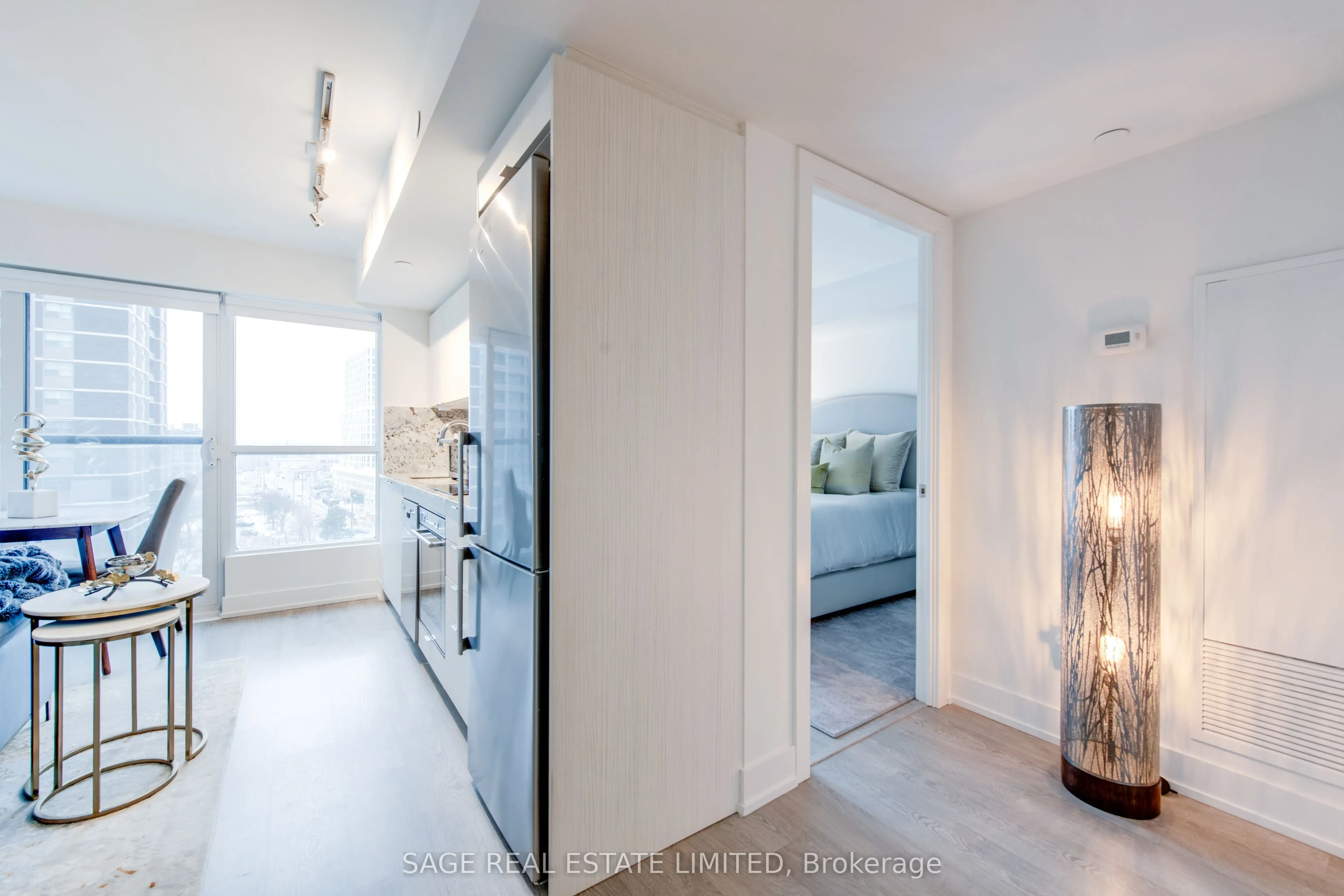 5 Mabelle Avenue #834