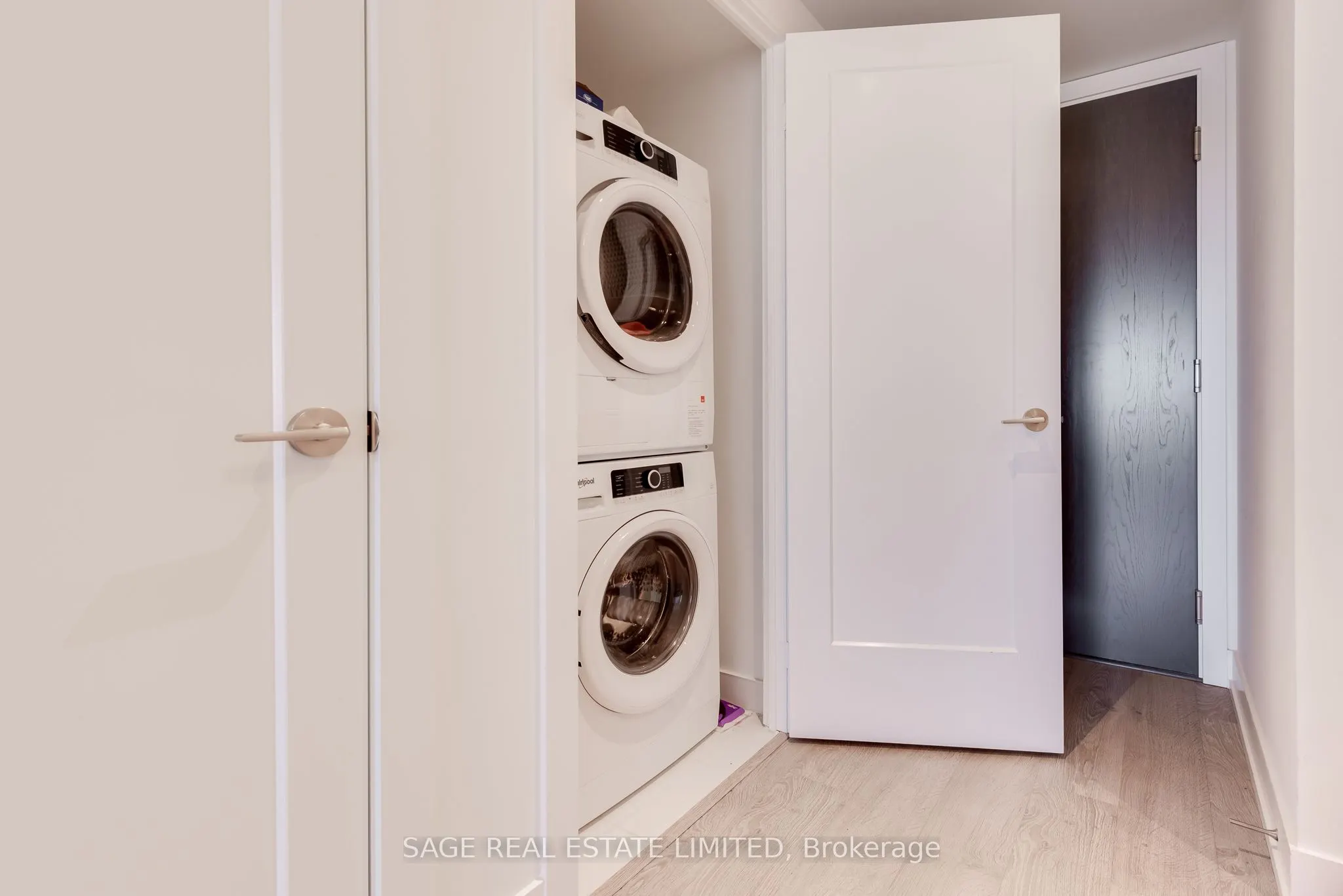 5 Mabelle Avenue #834