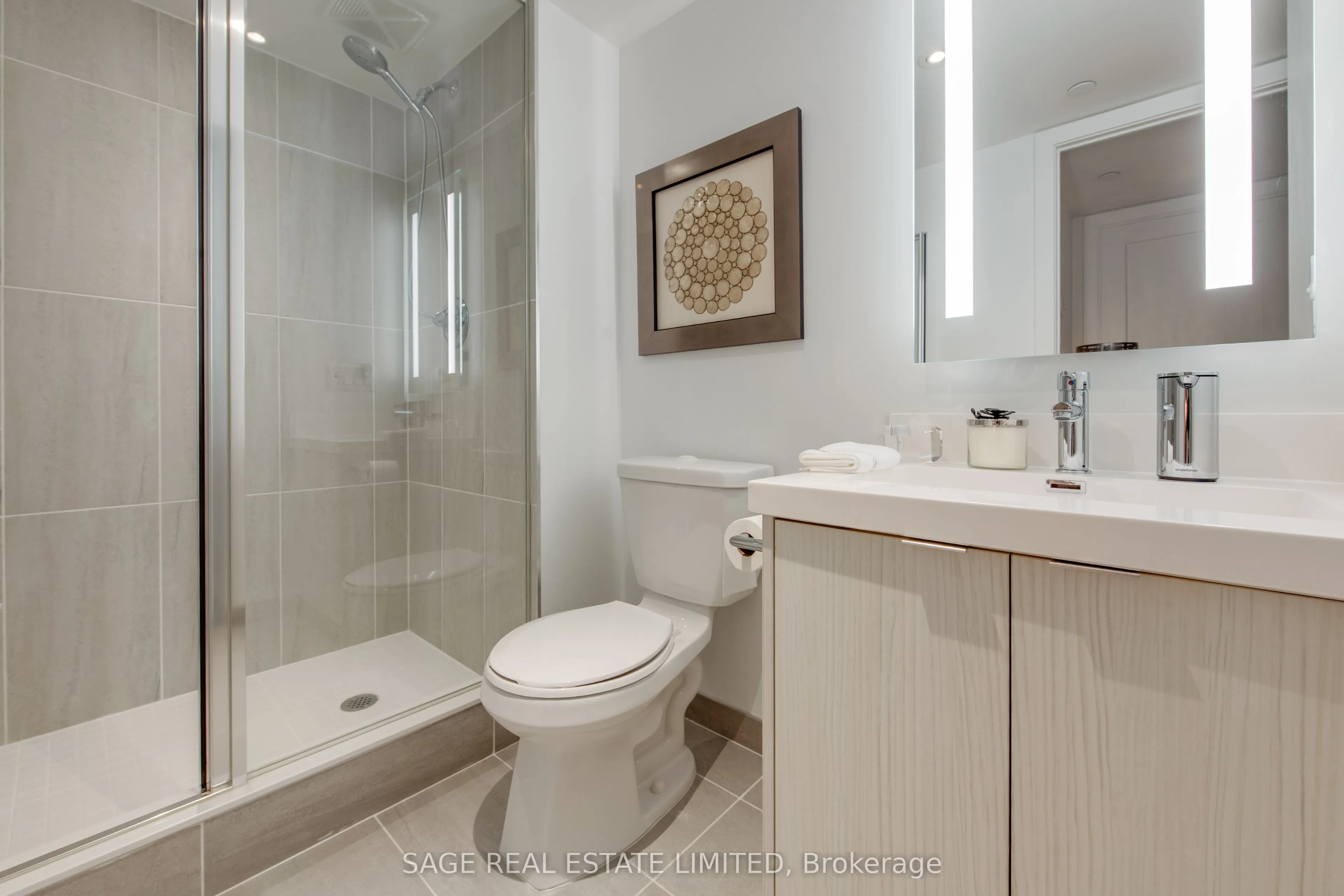 5 Mabelle Avenue #834