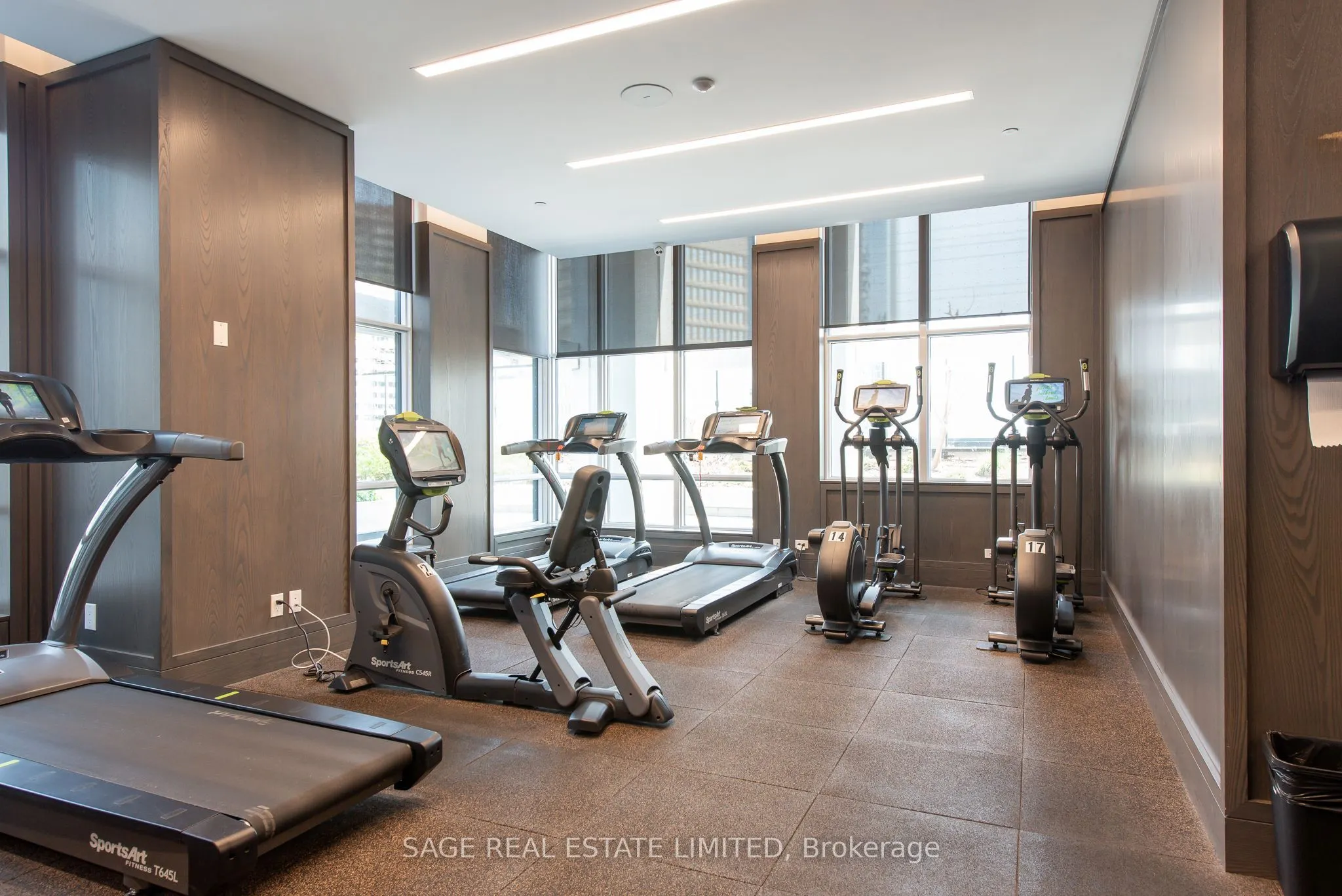 5 Mabelle Avenue #834