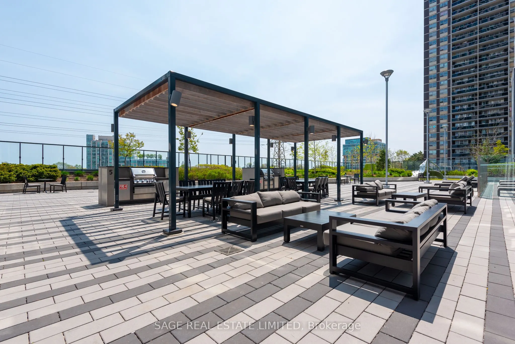 5 Mabelle Avenue #834