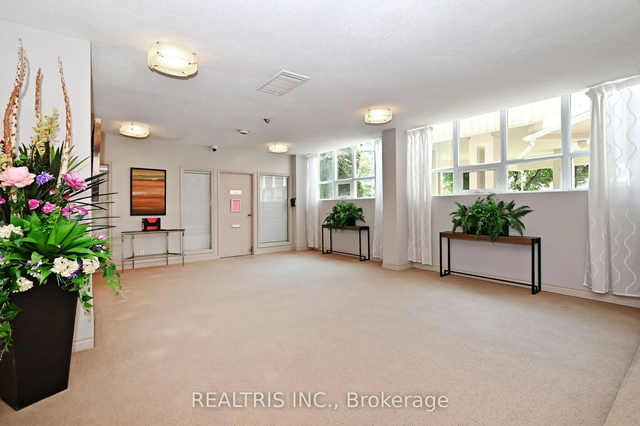 2323 Confederation Parkway #807
