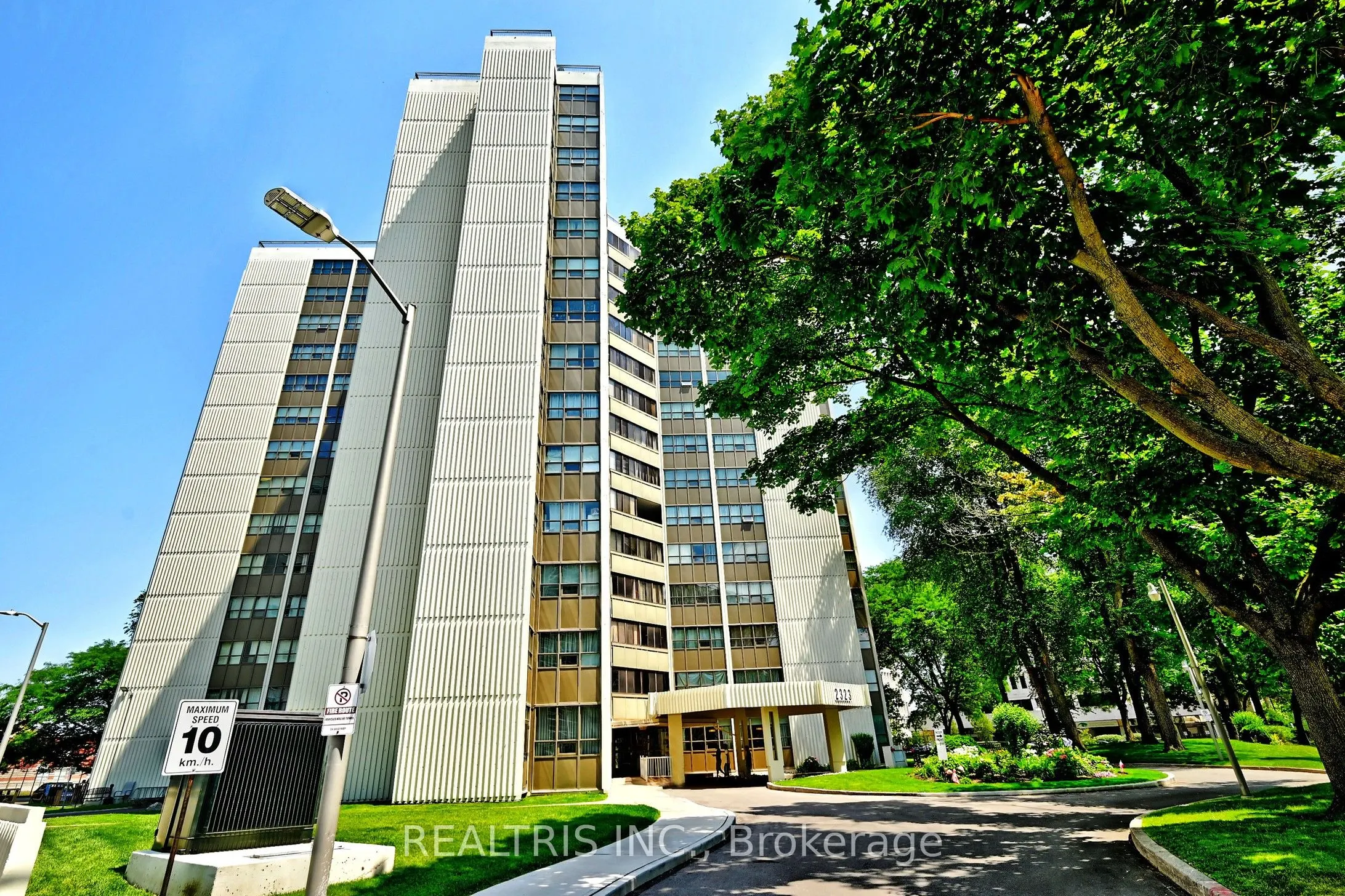 2323 Confederation Parkway #807