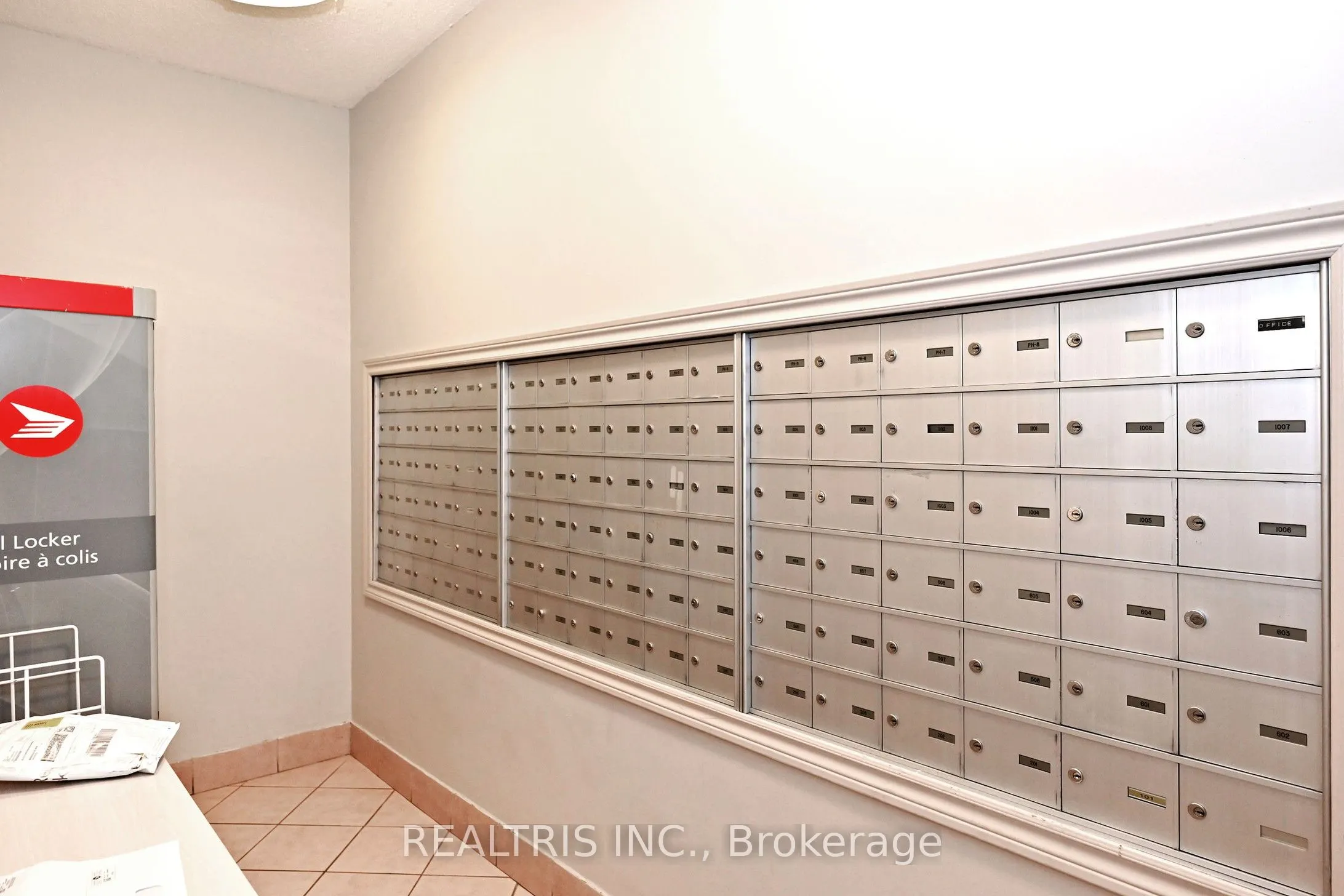 2323 Confederation Parkway #807