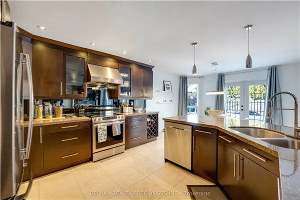 7 Banington Crescent