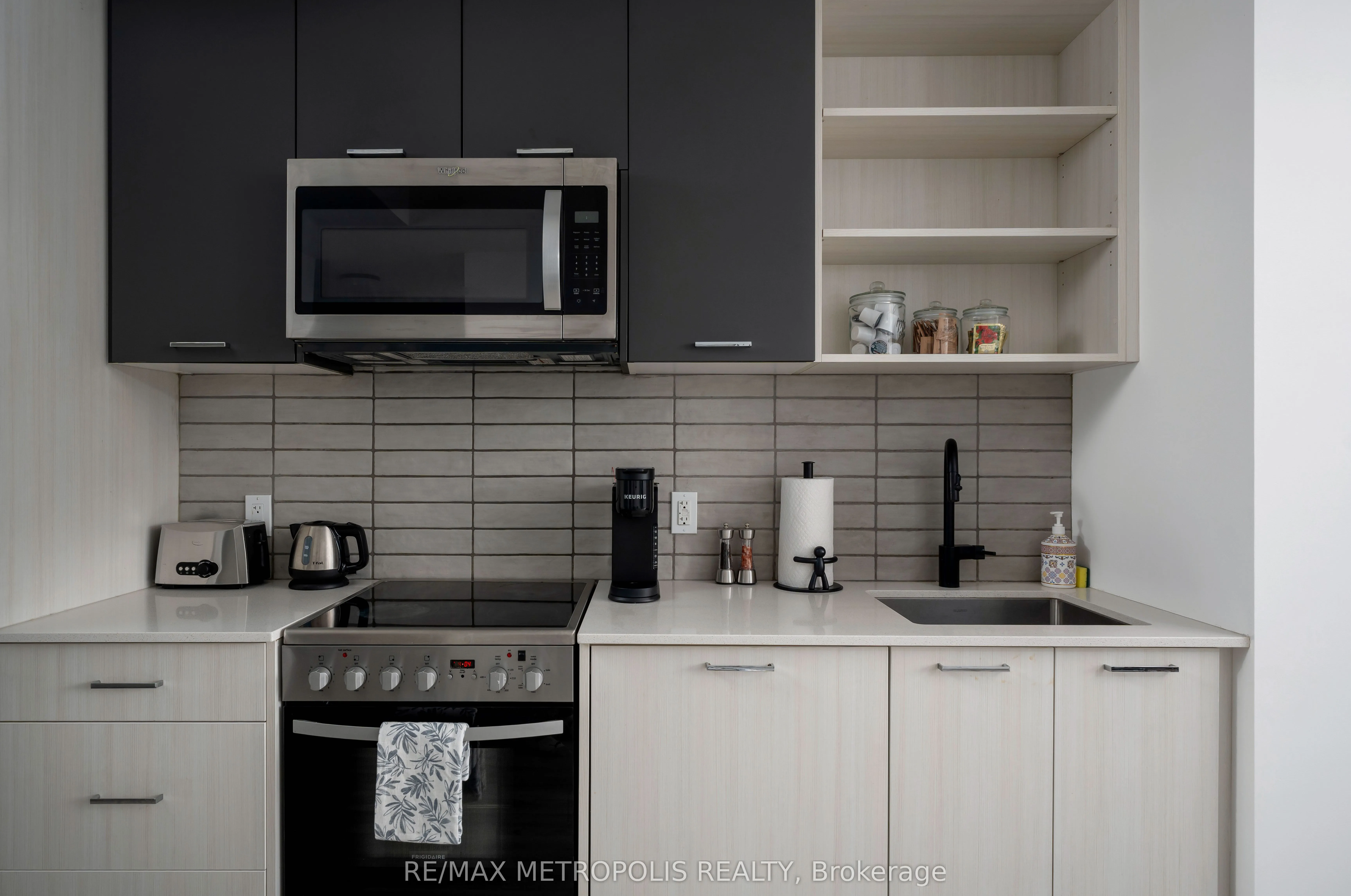 2300 St Clair Avenue W #307