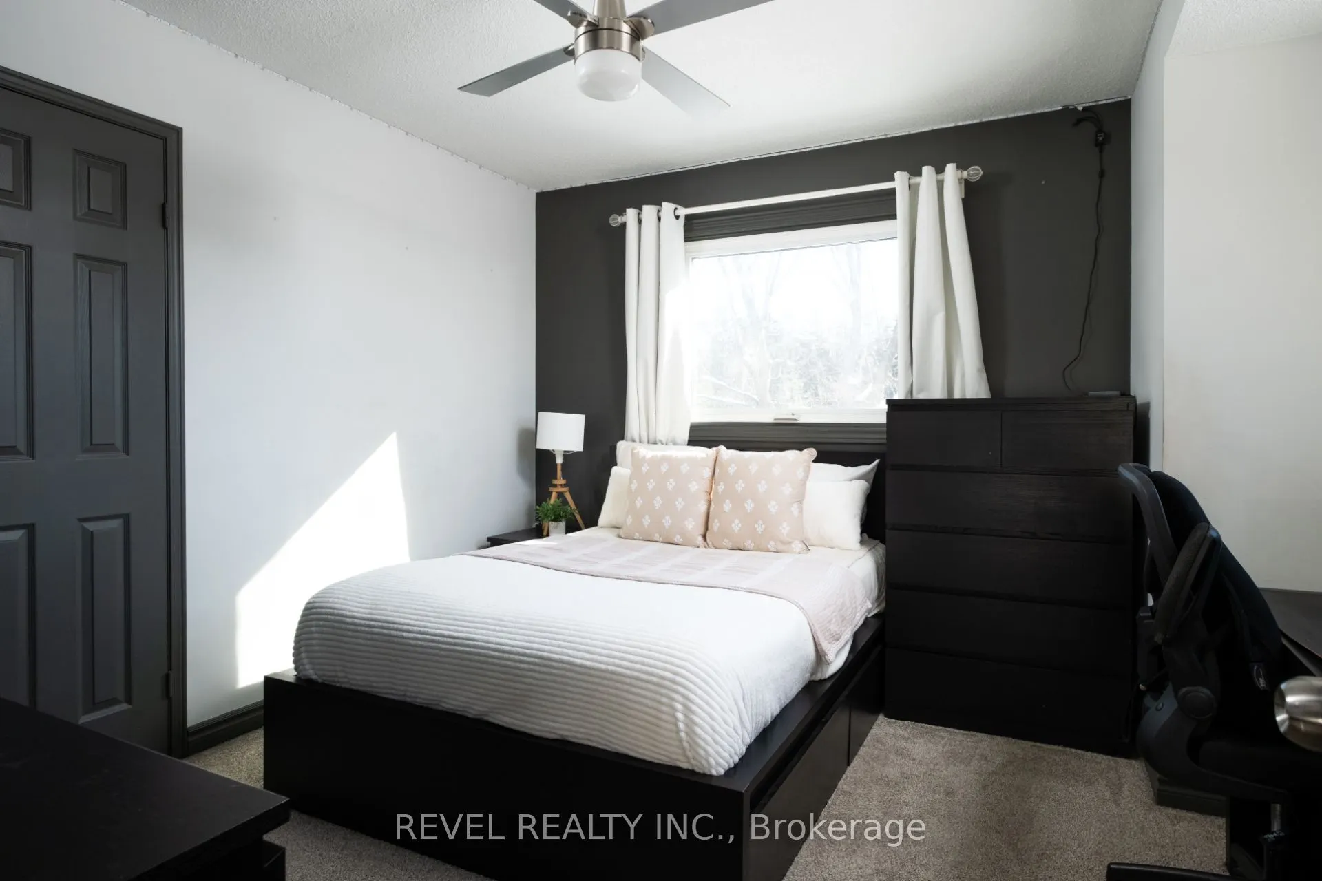 14227 Trafalgar Road