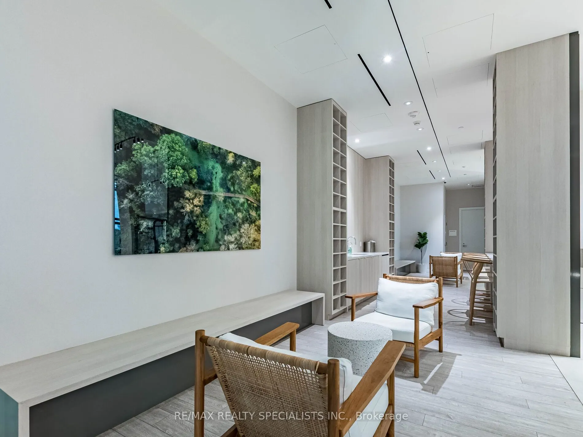 28 ANN Street #1304