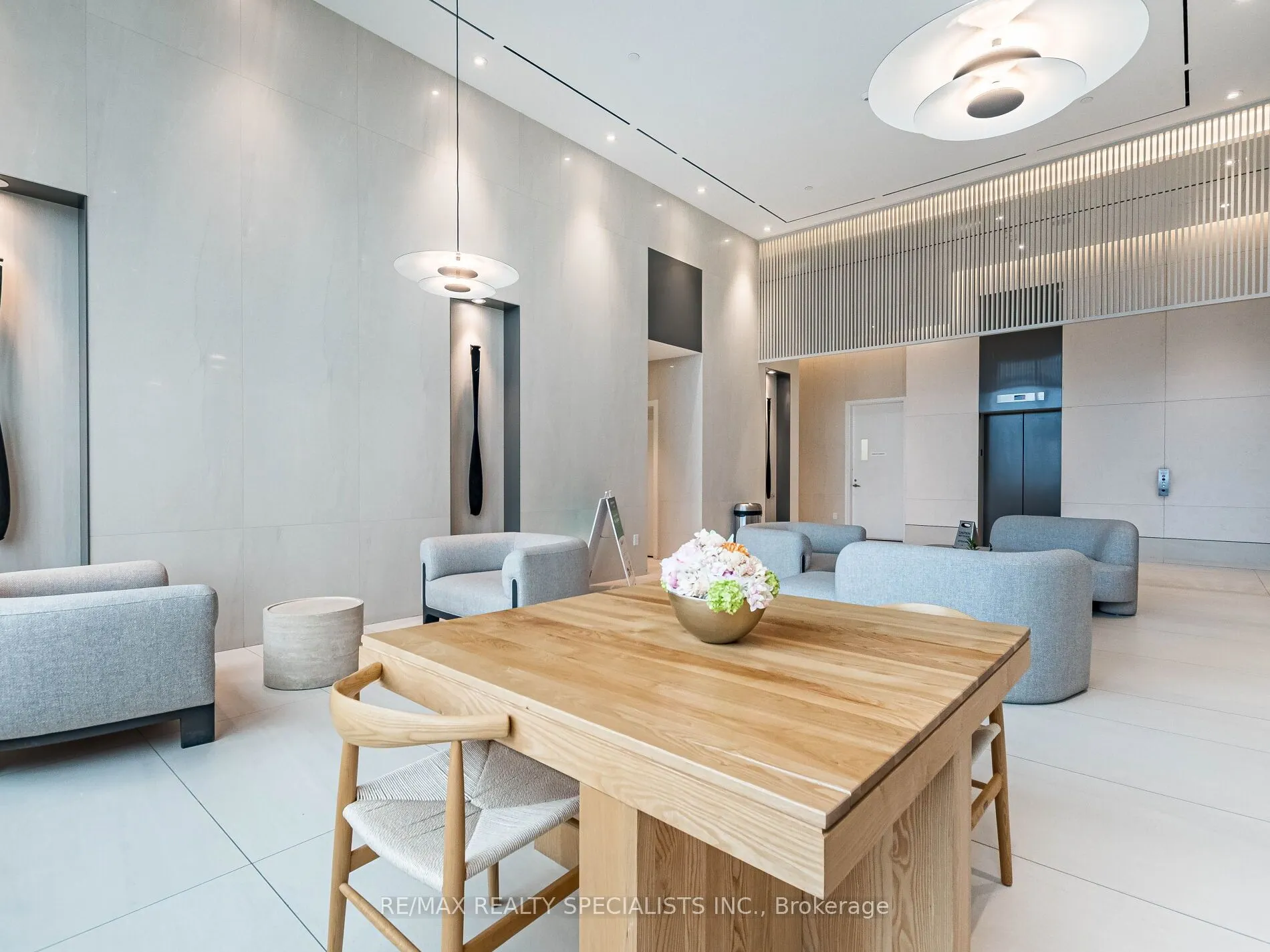 28 ANN Street #1304