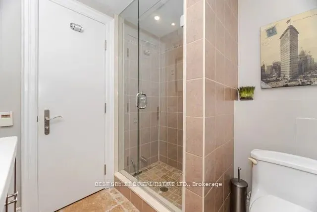 1595 Calverton Court