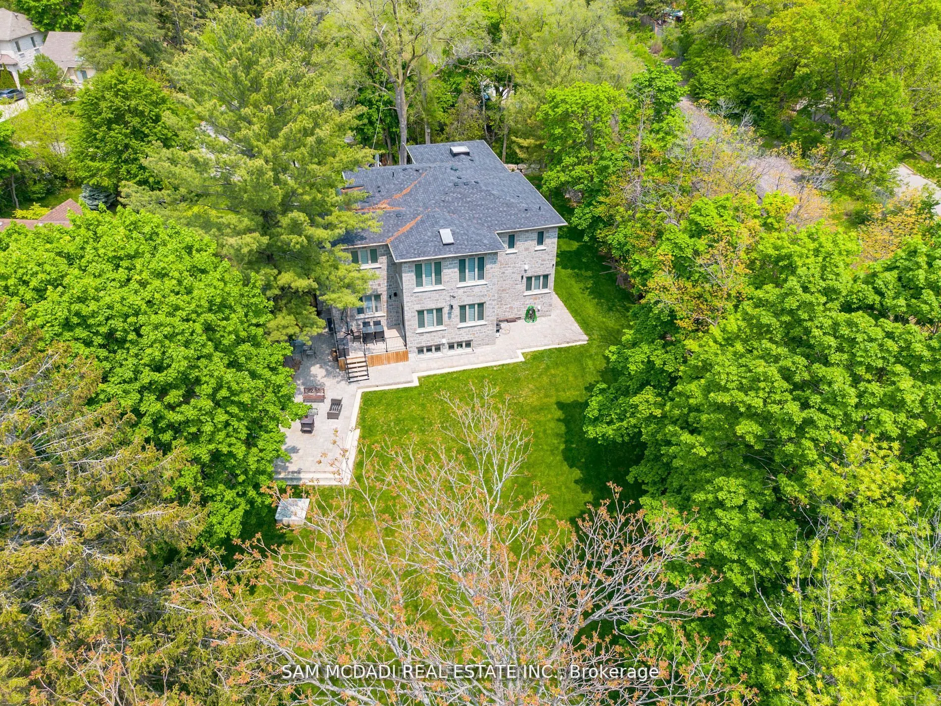 1138 Garden Road
