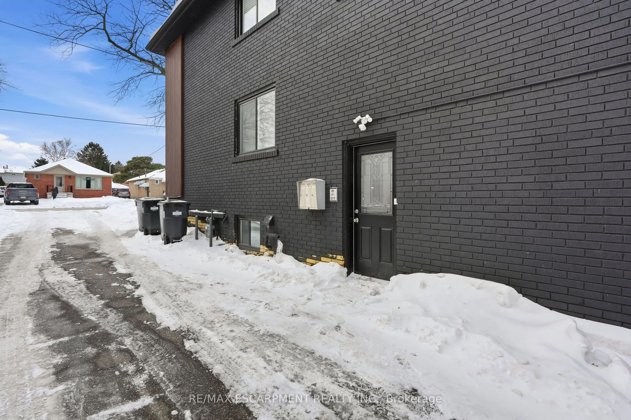 43 Broadview Avenue