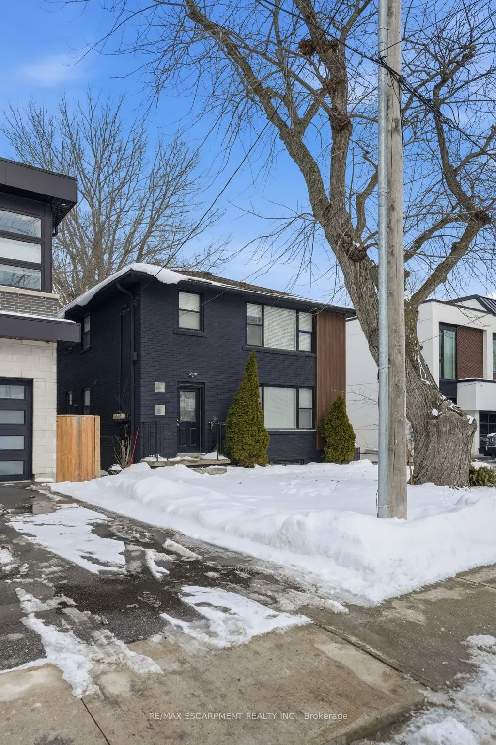 43 Broadview Avenue
