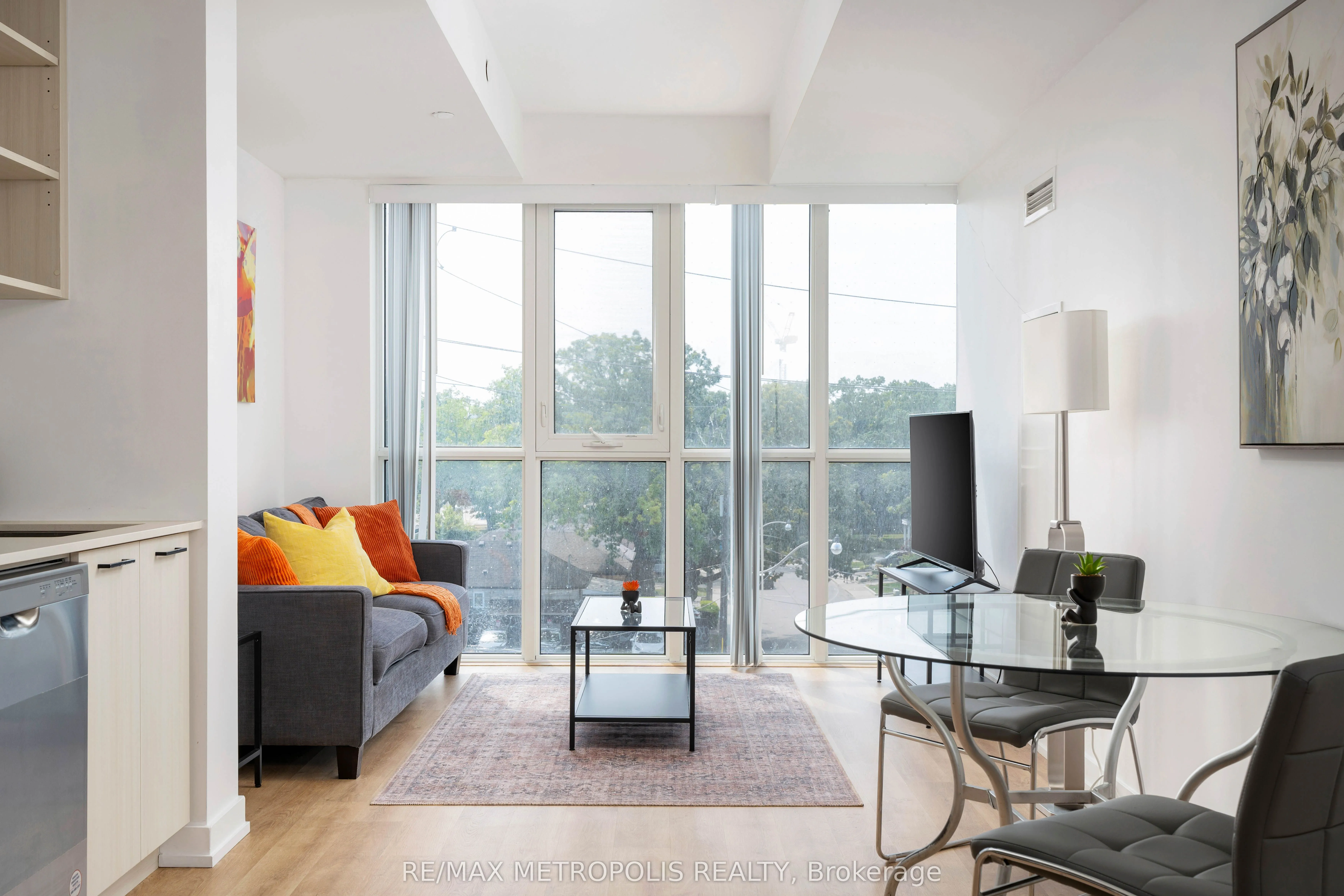 2300 St Clair Avenue W #407