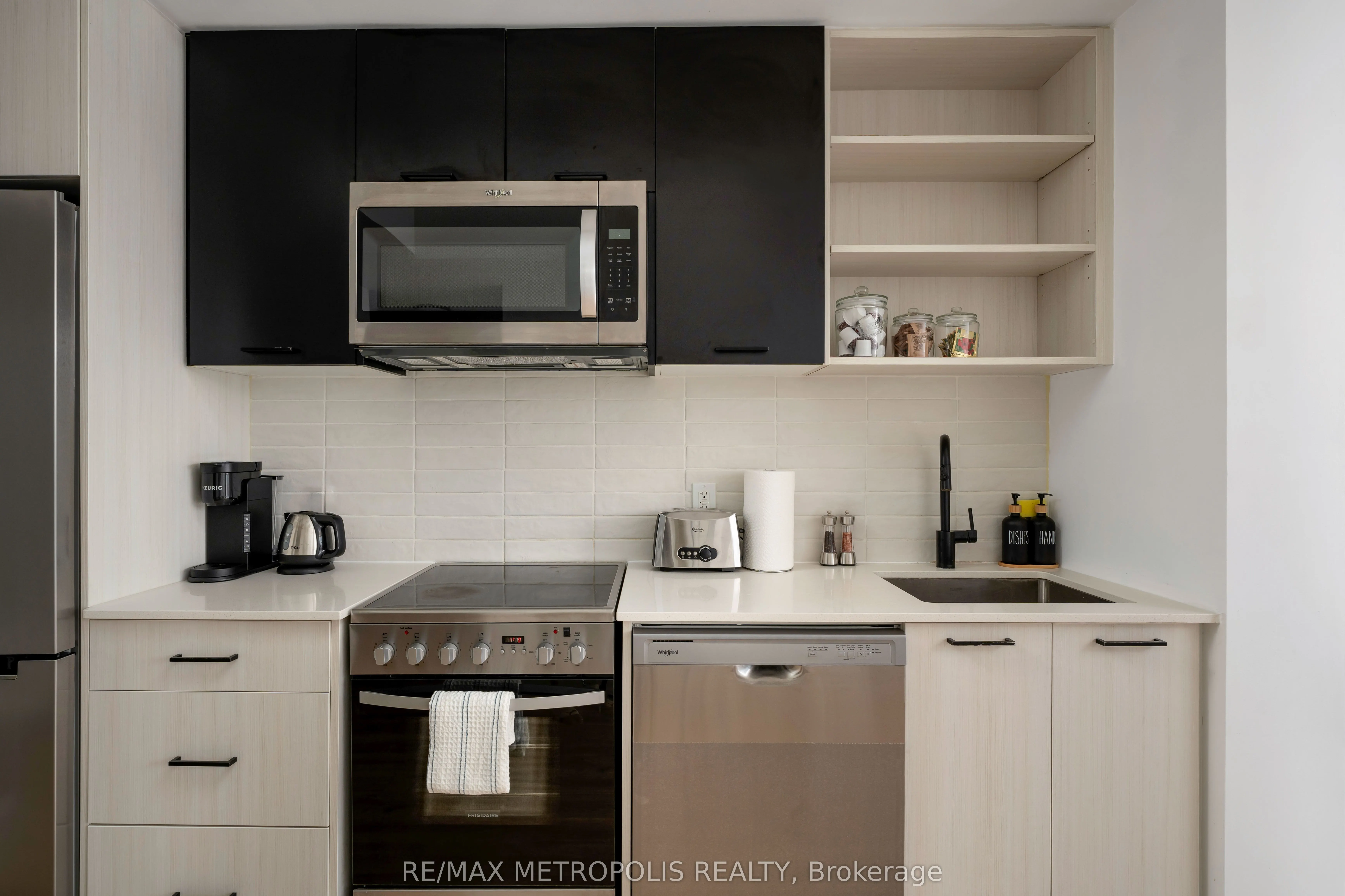 2300 St Clair Avenue W #407