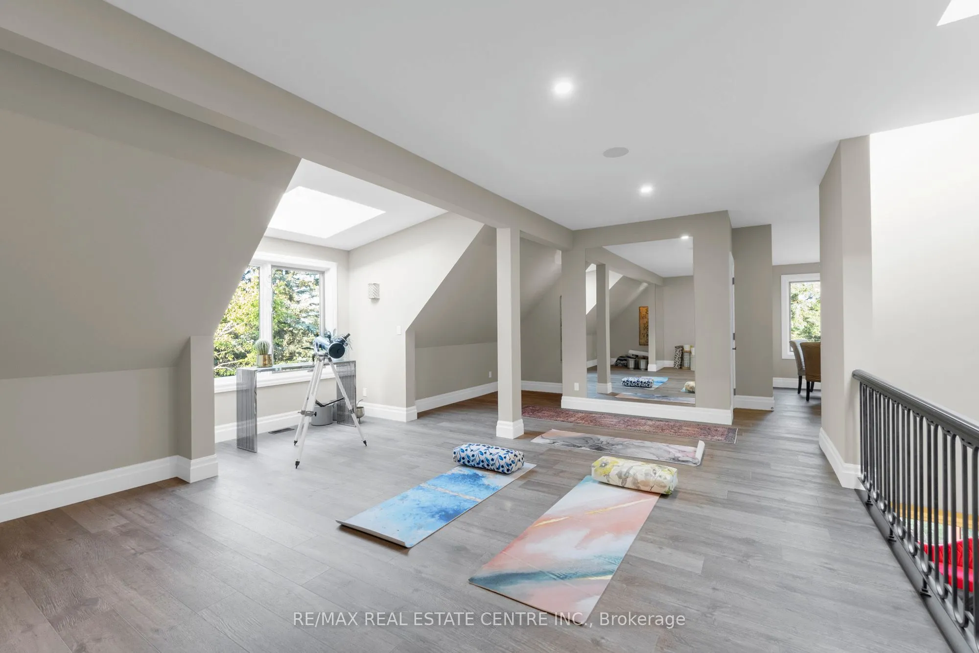 1175 Derry Road