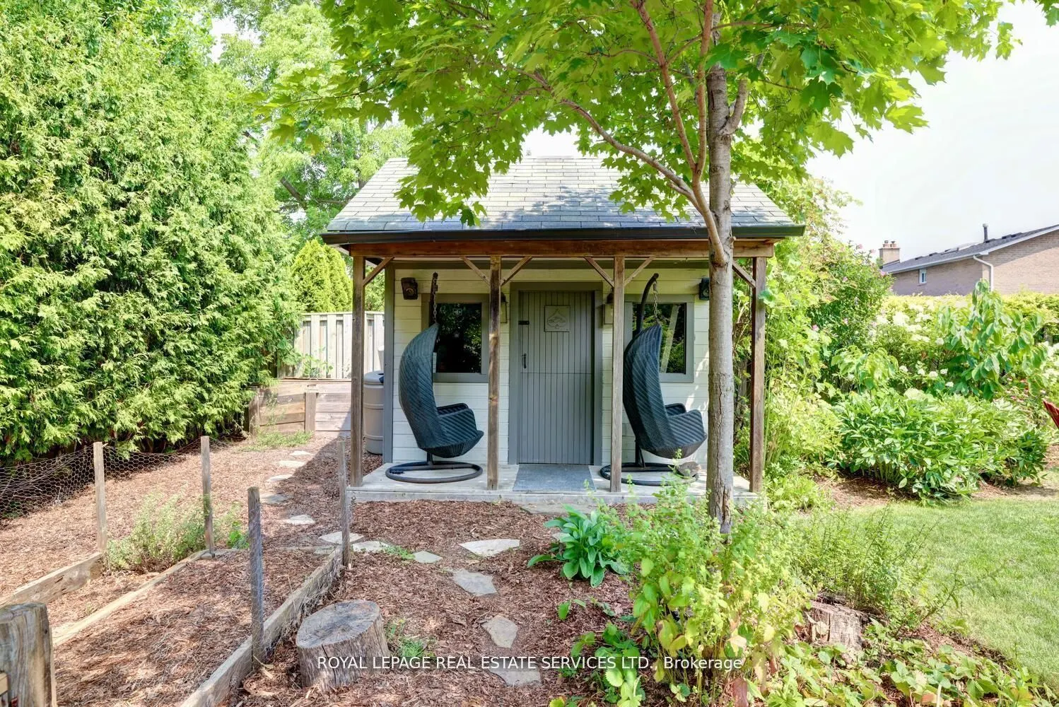 1019 Mesa Crescent