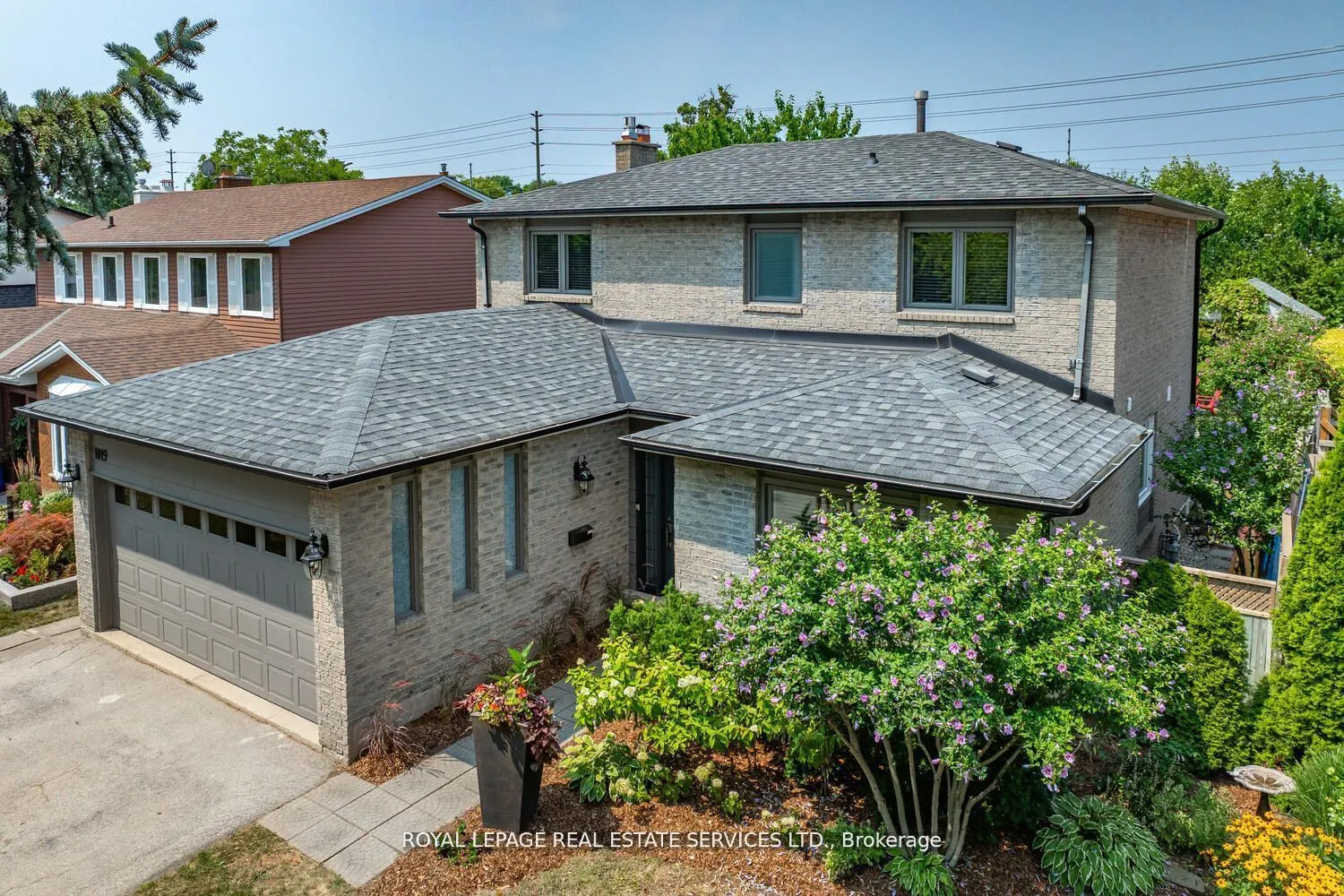 1019 Mesa Crescent