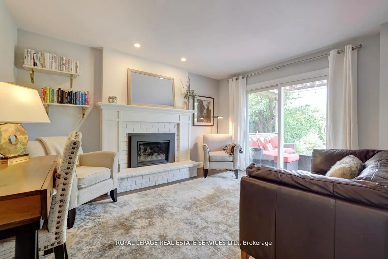 1019 Mesa Crescent