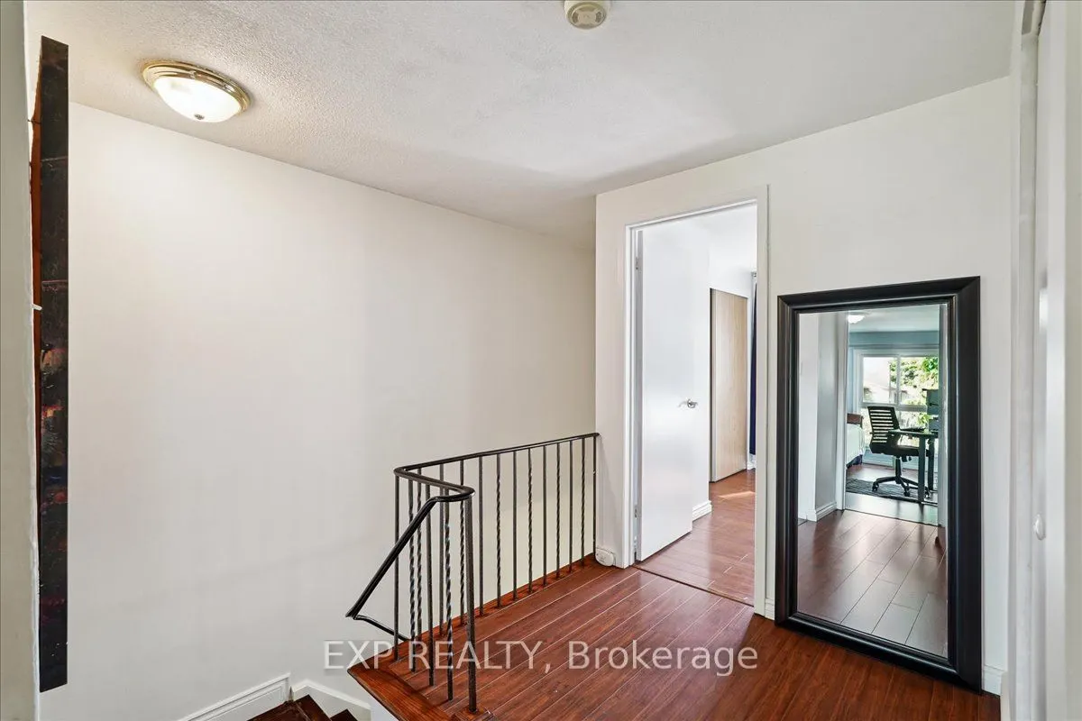 65 Greenwich Circle #124