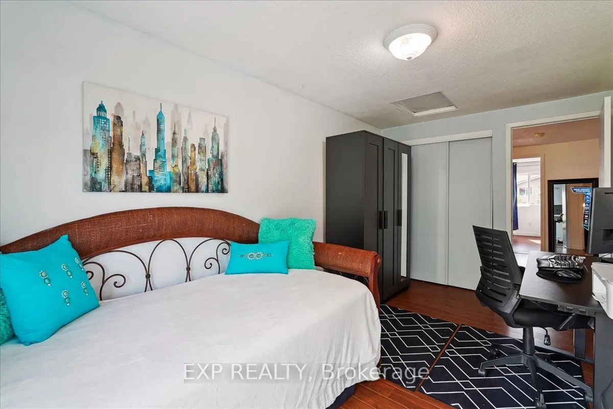 65 Greenwich Circle #124