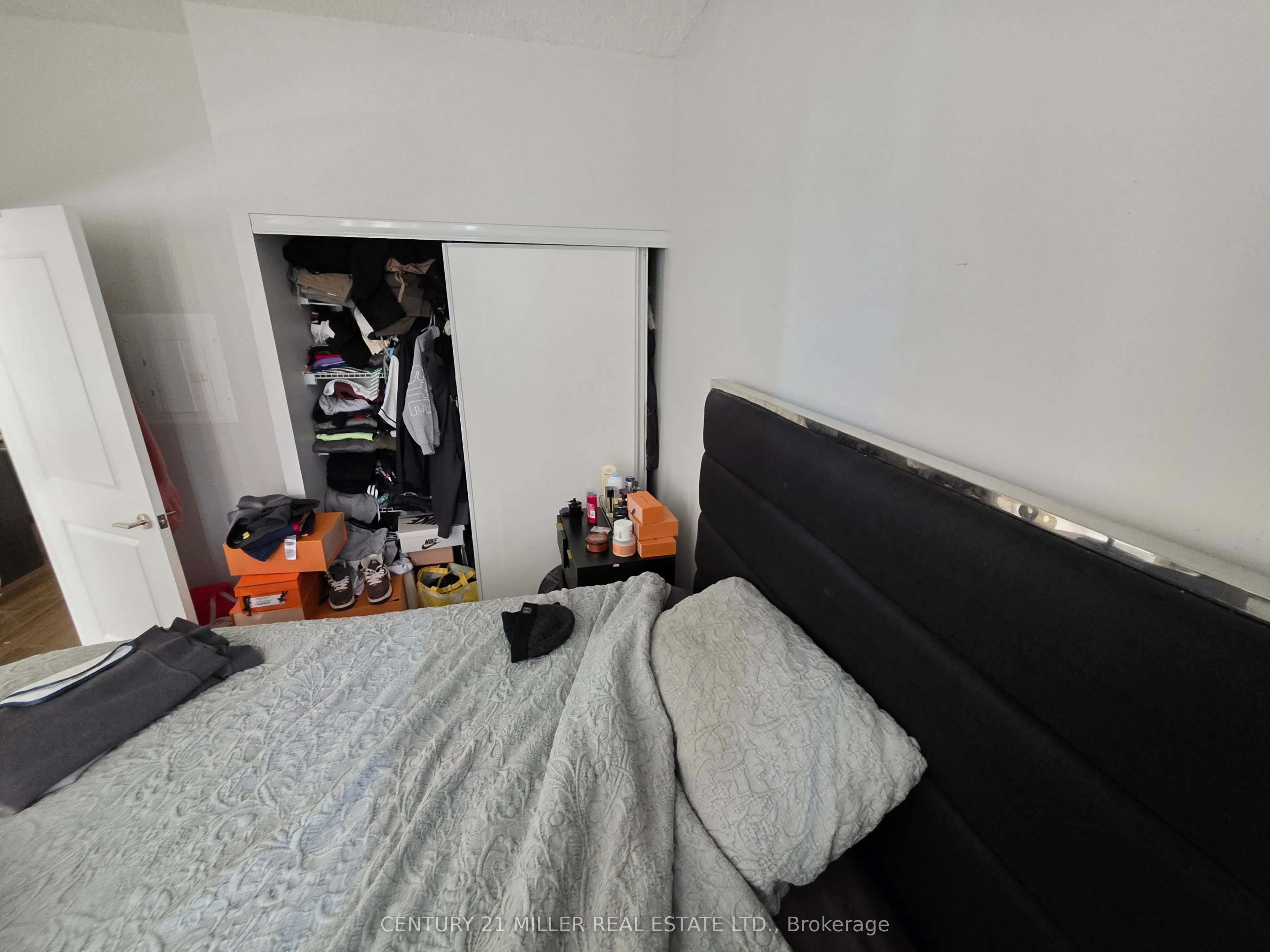 6 Eva Road #111