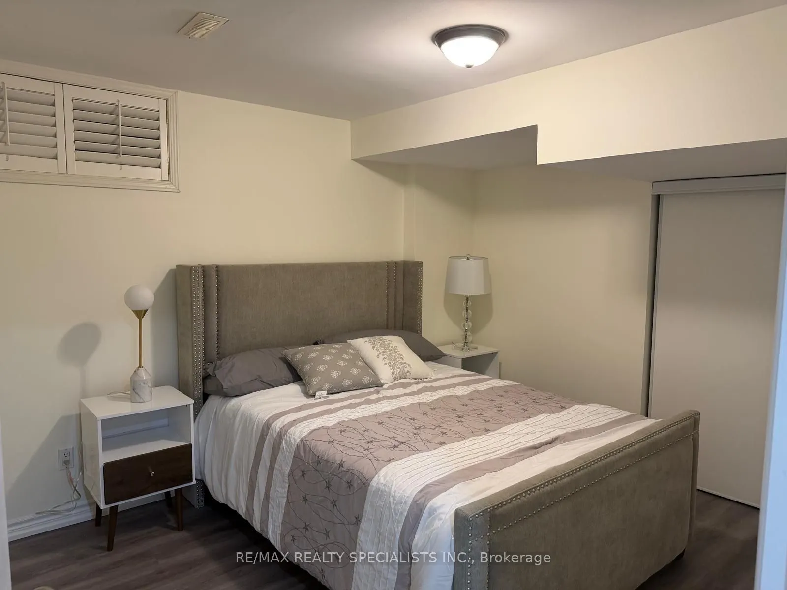 57 Fairview Road W