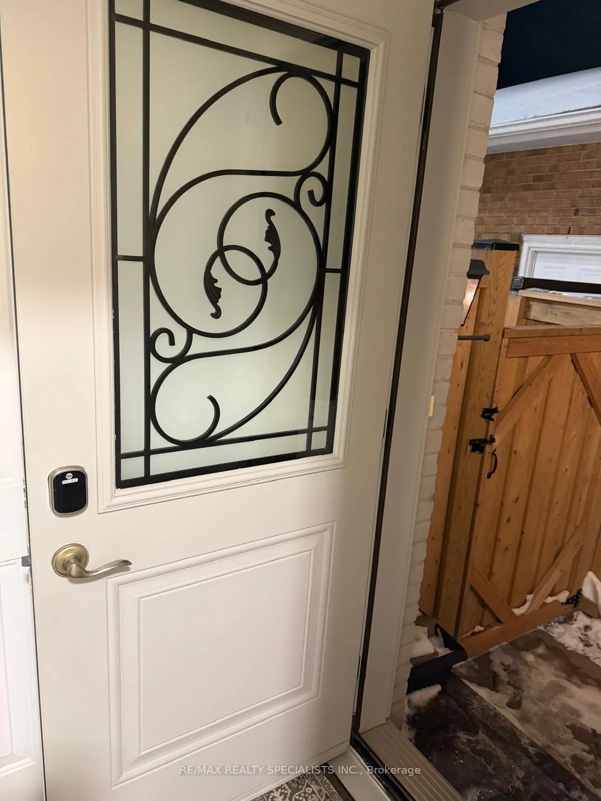 57 Fairview Road W