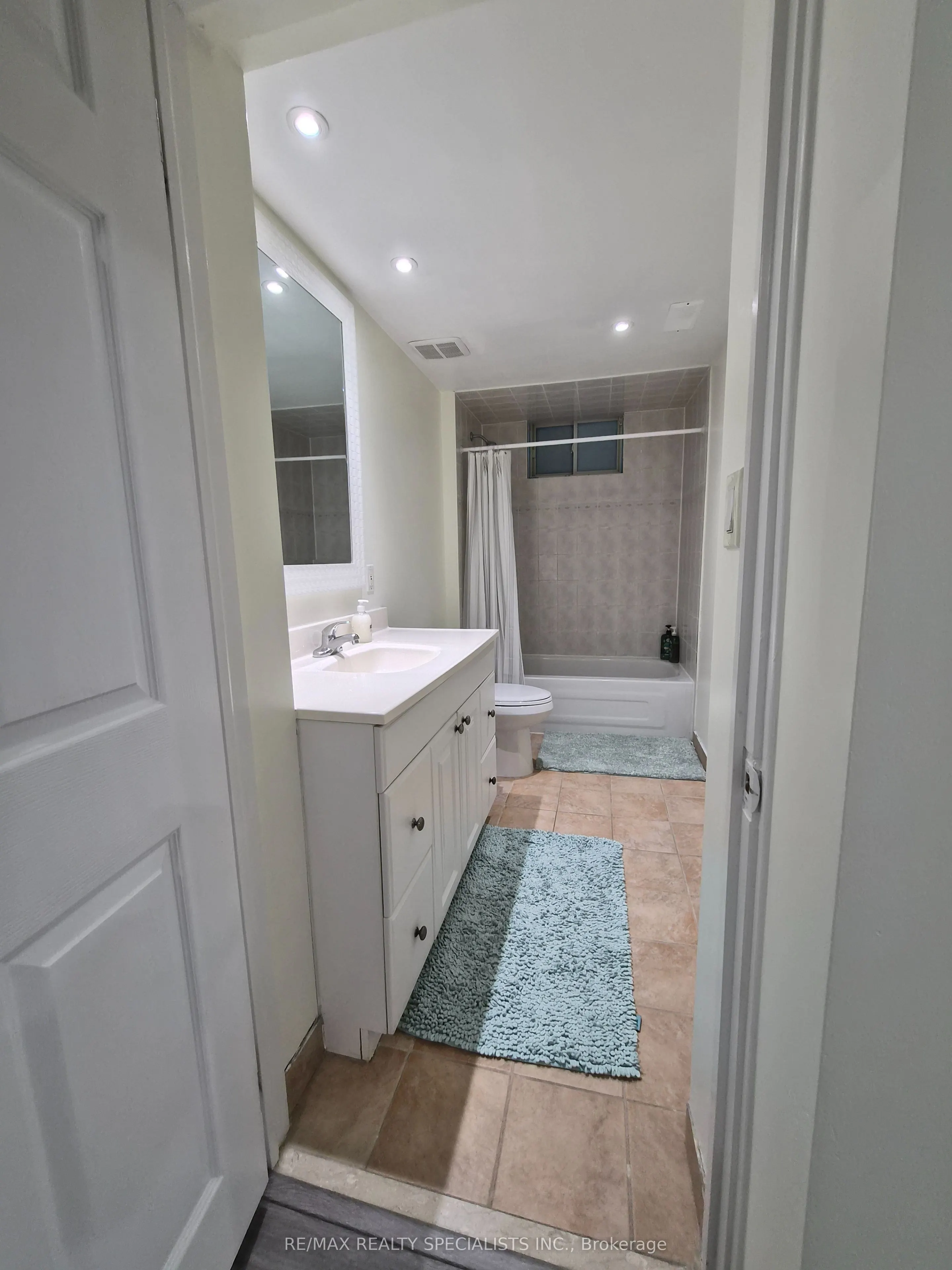 57 Fairview Road W