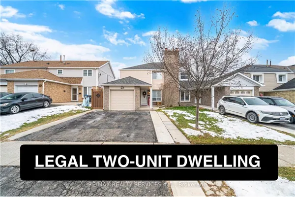 8 Nottawasaga Crescent