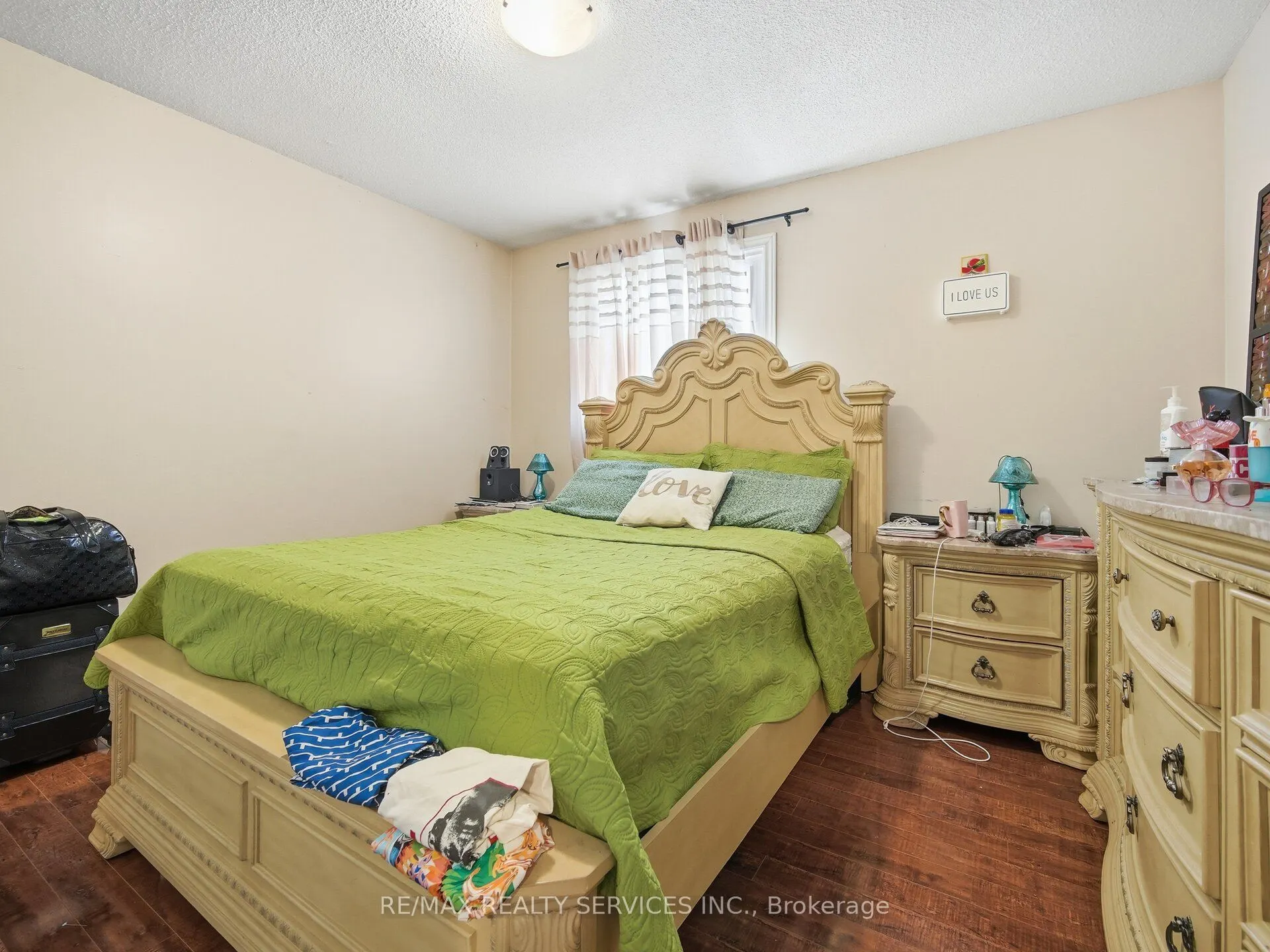 8 Deerpark Crescent