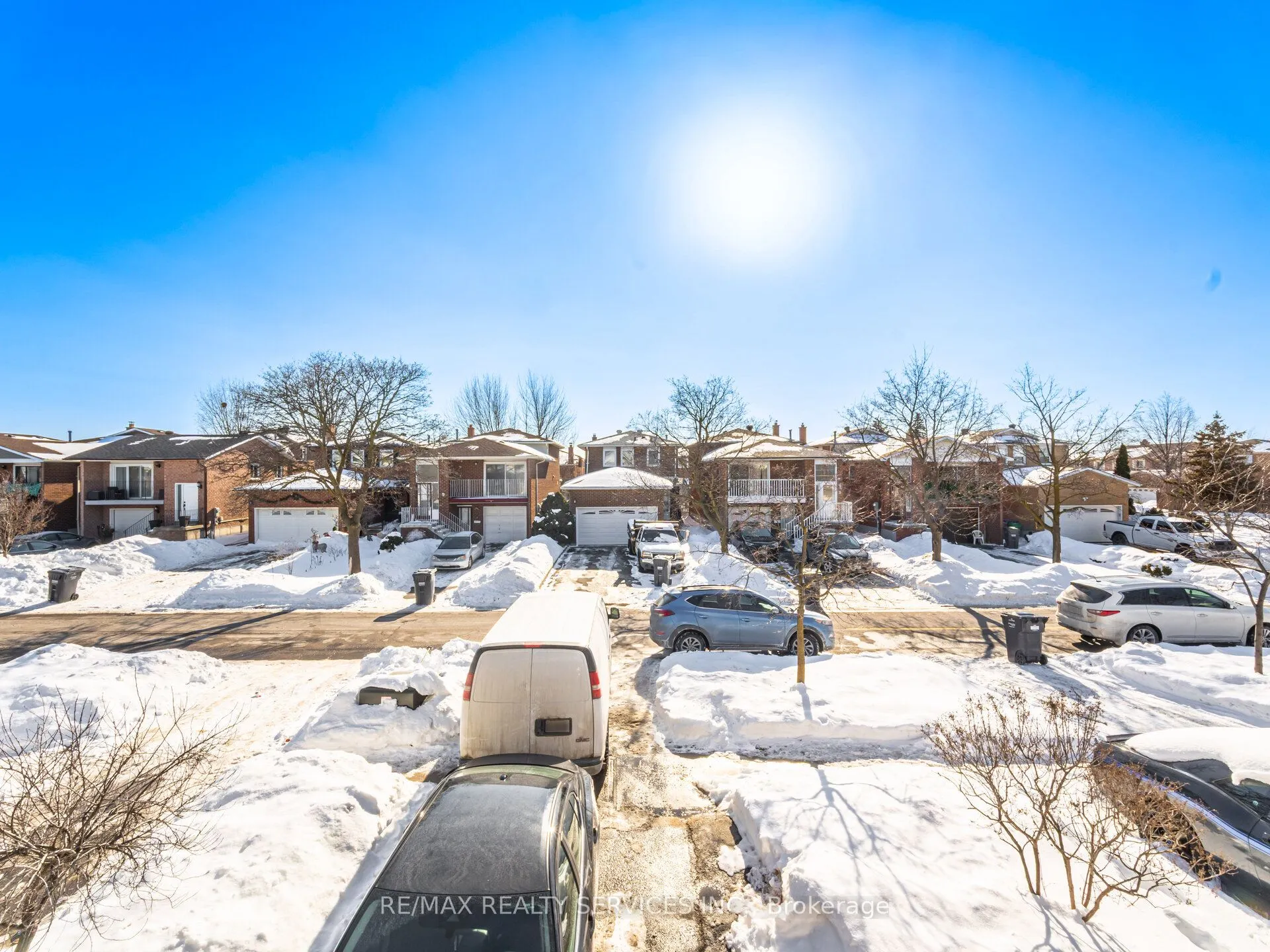 8 Deerpark Crescent