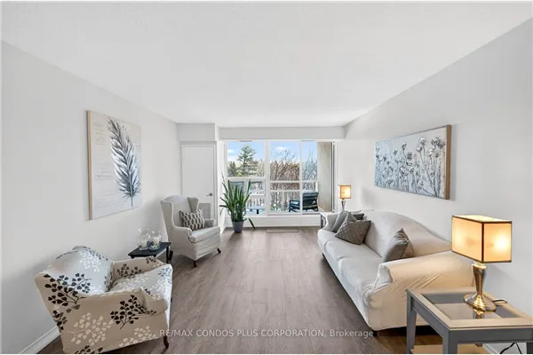 1359 WHITE OAKS Boulevard #508