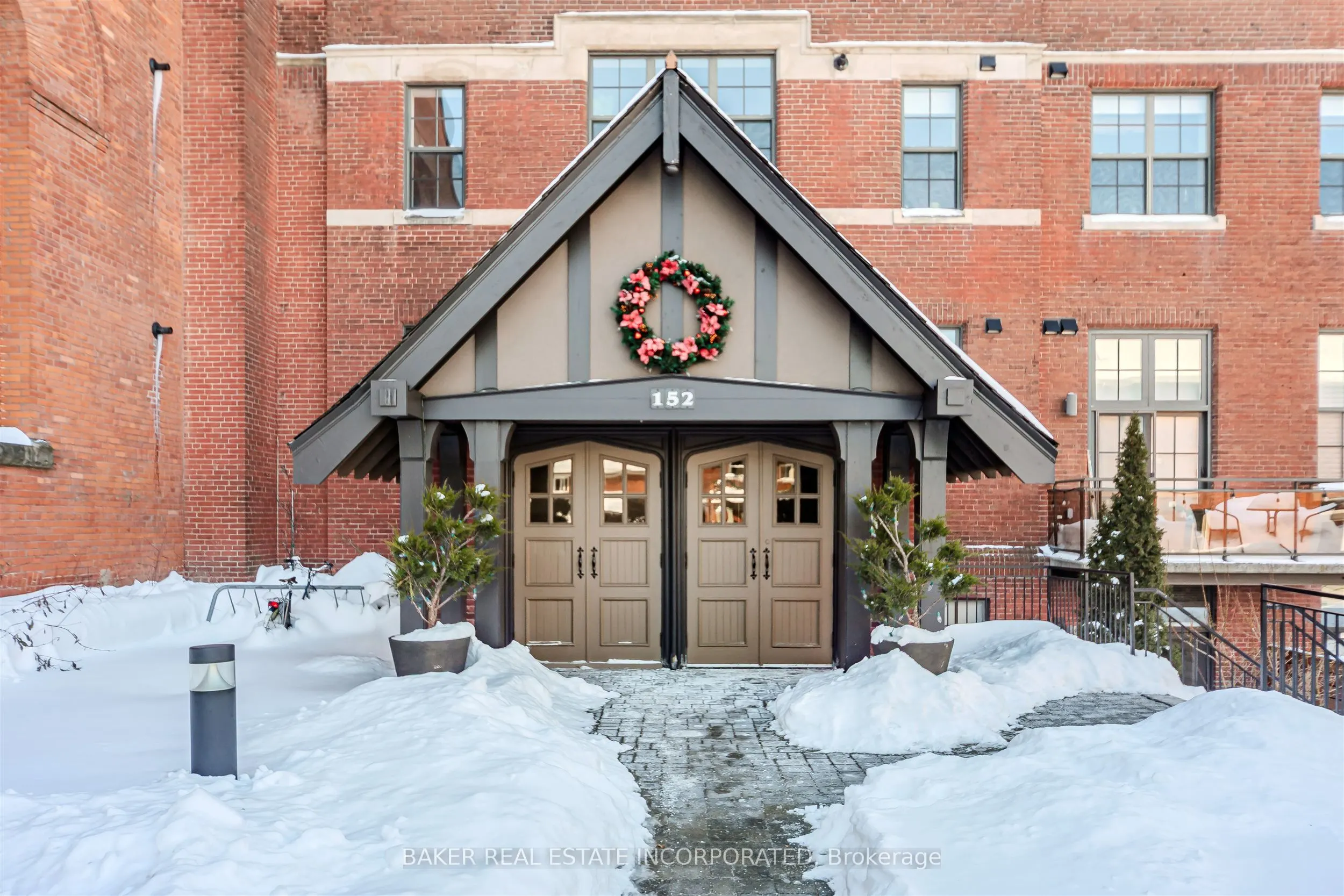 152 Annette Street #107
