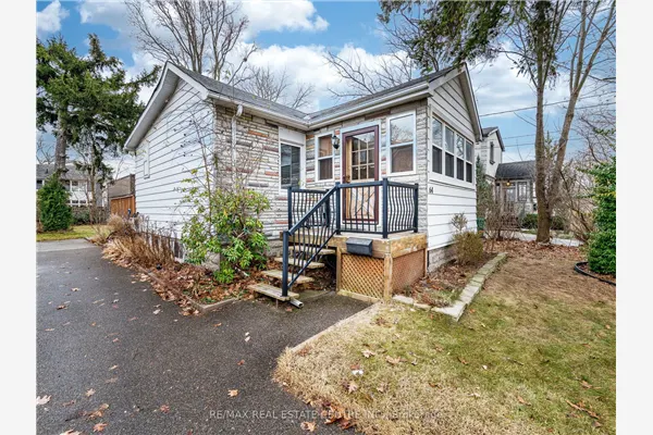 64 Eaglewood Boulevard