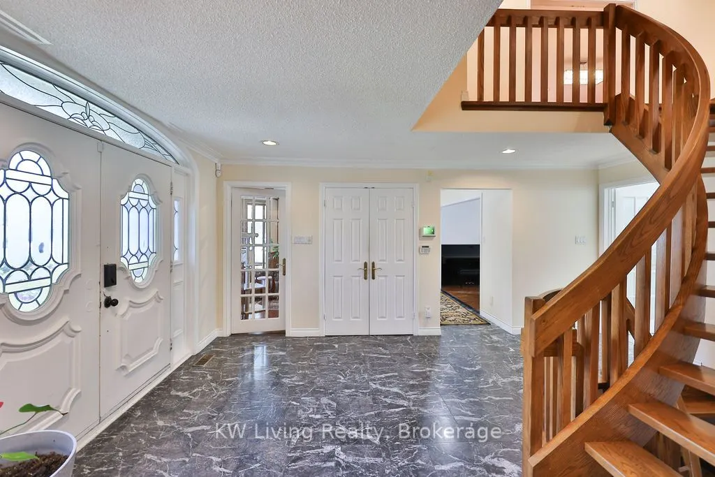 1070 Geran Crescent