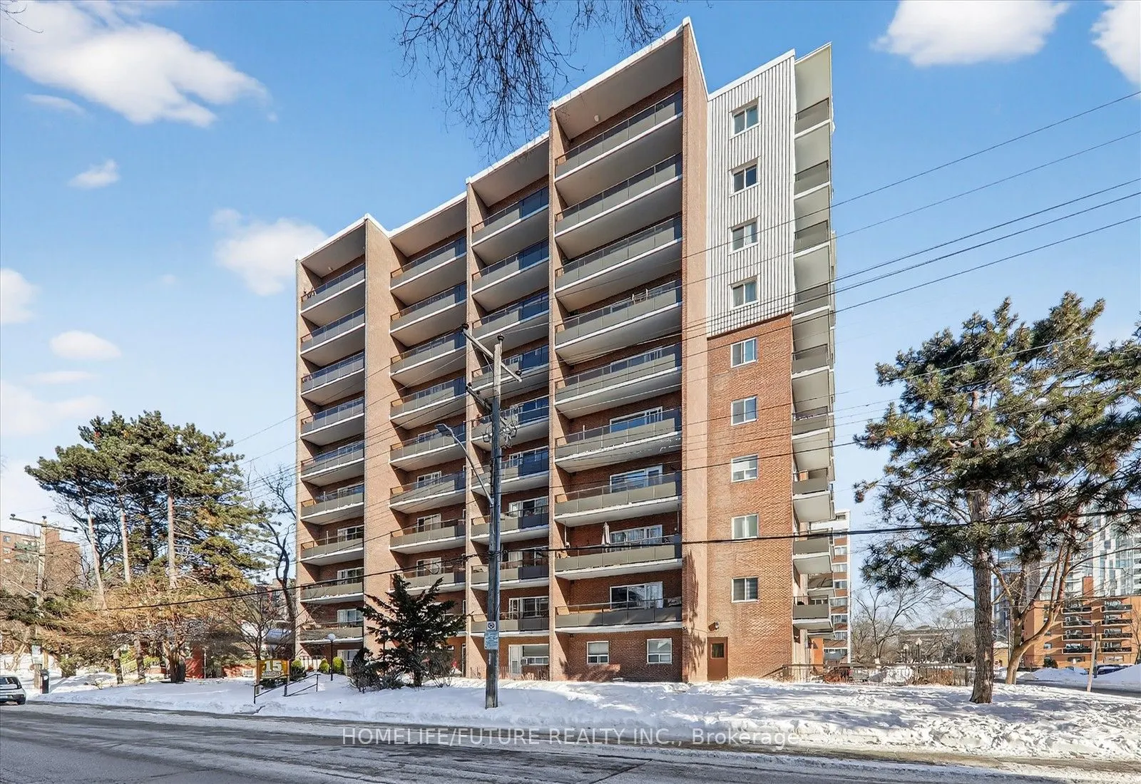 15 Elizabeth Street N #704