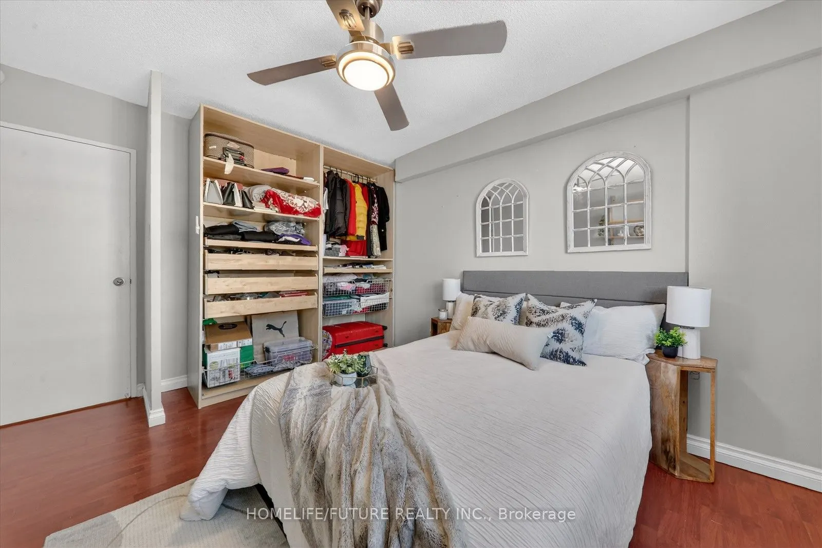 15 Elizabeth Street N #704