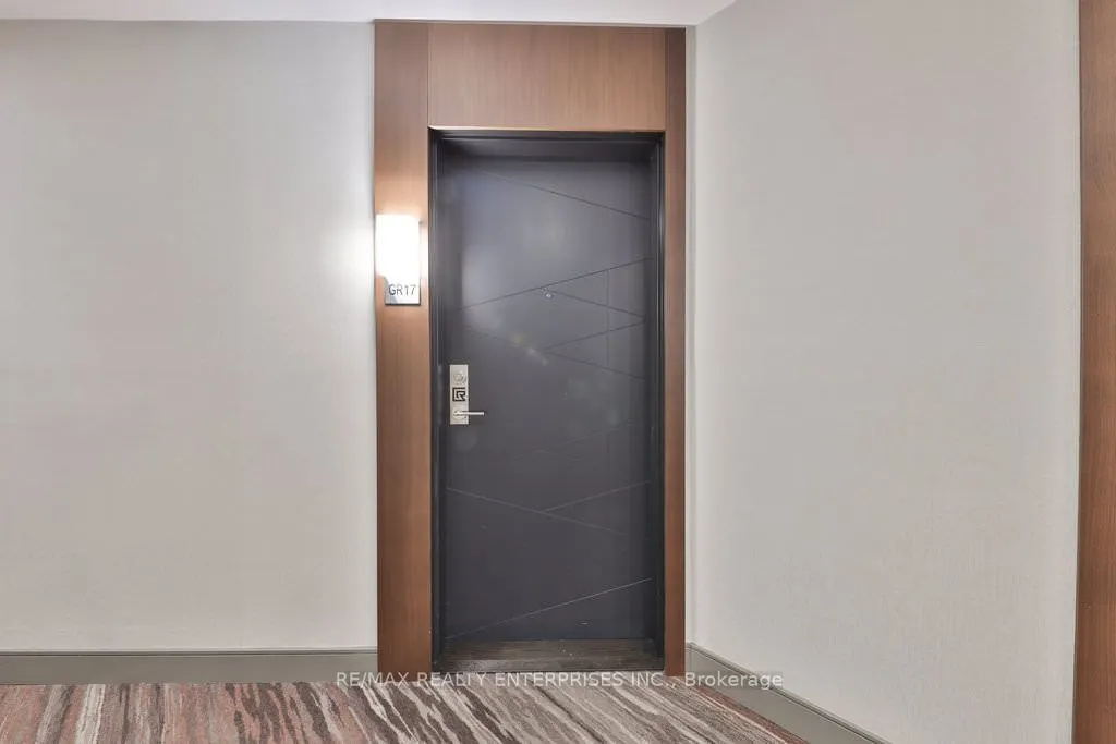 1575 Lakeshore Road W #GR17