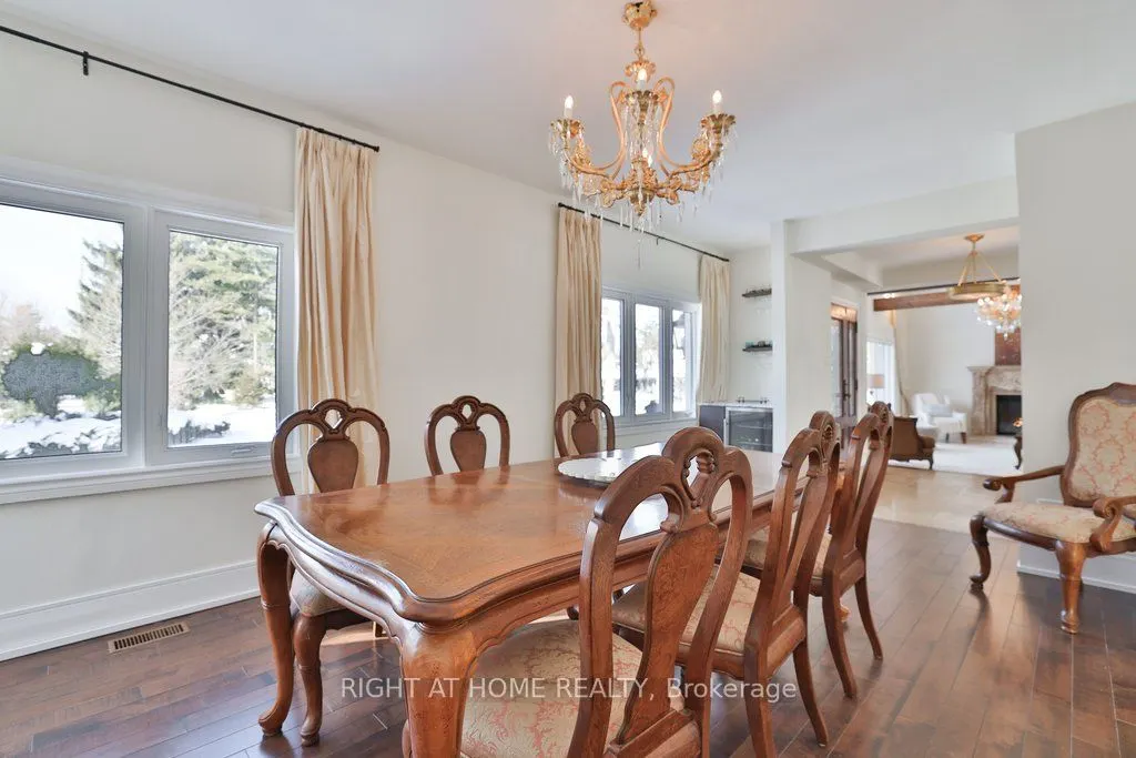 471 Country Club Crescent