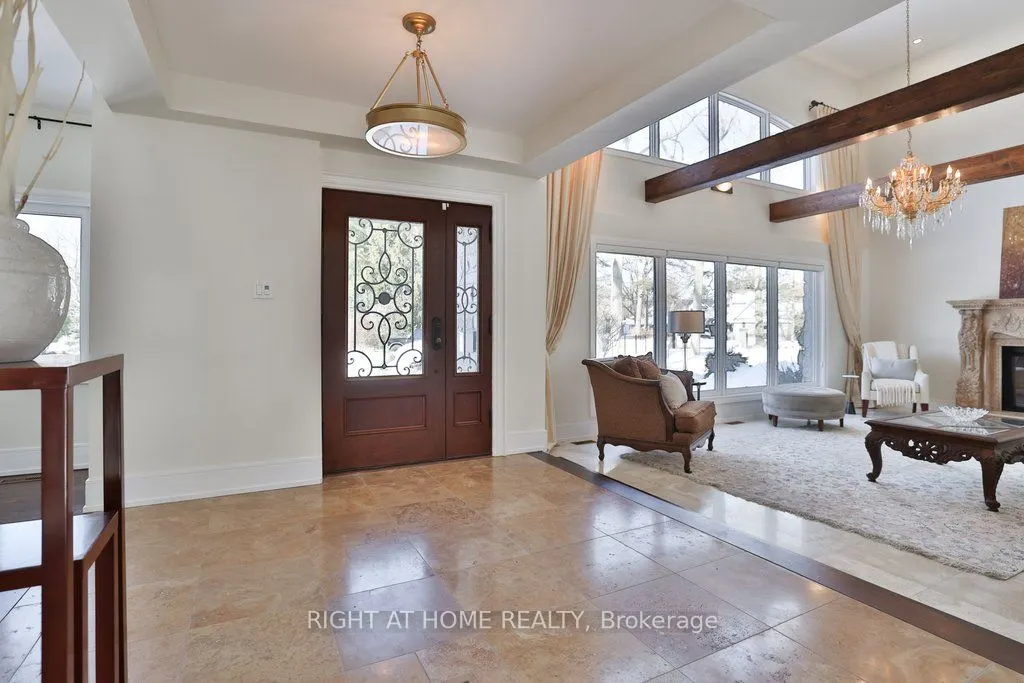 471 Country Club Crescent